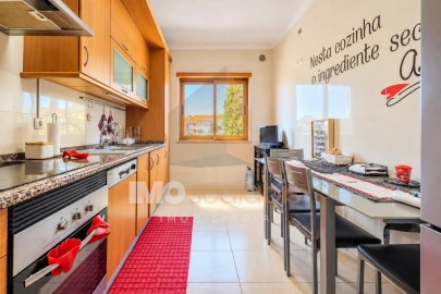 Apartamento T3 para Venda em Romeira e Várzea