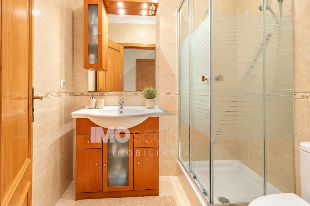 Apartamento T3 para Venda em Romeira e Várzea Foto 11
