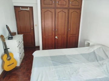 Apartamento T2 para Venda em Oeiras e São Julião da Barra, Paço de Arcos e Caxias