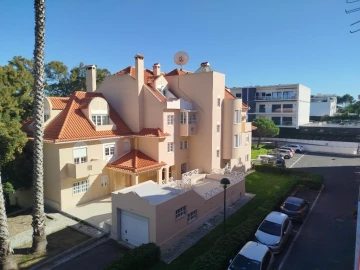 Apartamento T2 para Venda em Oeiras e São Julião da Barra, Paço de Arcos e Caxias