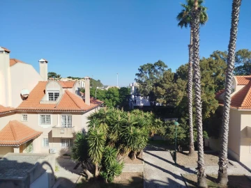 Apartamento T2 para Venda em Oeiras e São Julião da Barra, Paço de Arcos e Caxias