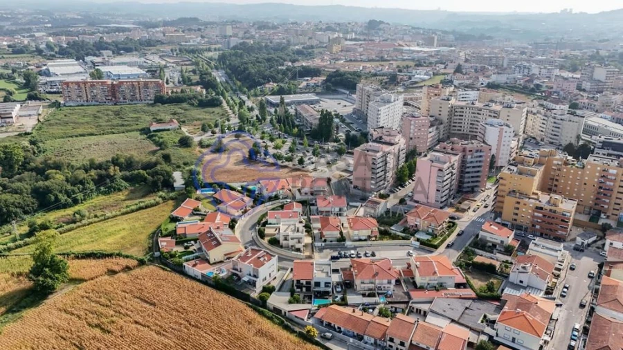 Moradia T3 para Venda em Rio Tinto Foto 49