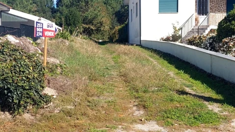 Terreno para Venda em Santa Lucrécia de Algeriz e Navarra