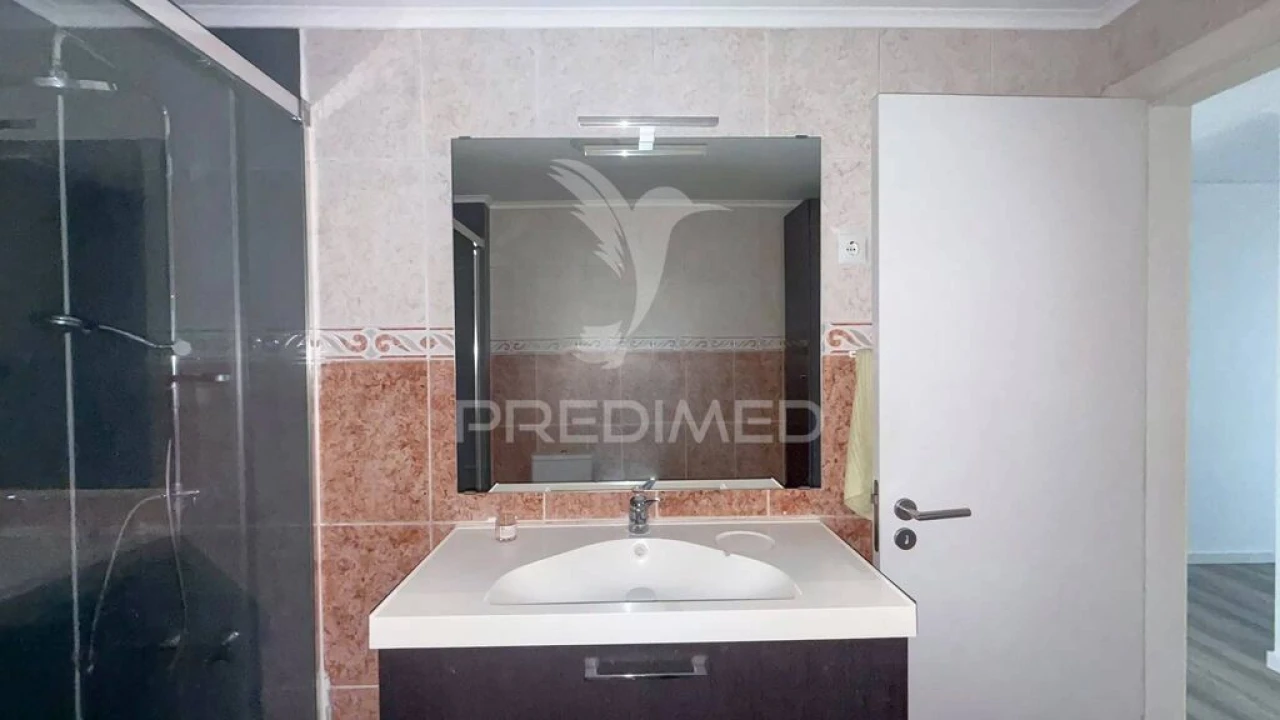 Apartamento T3 para Venda em Quinta do Conde Foto 9