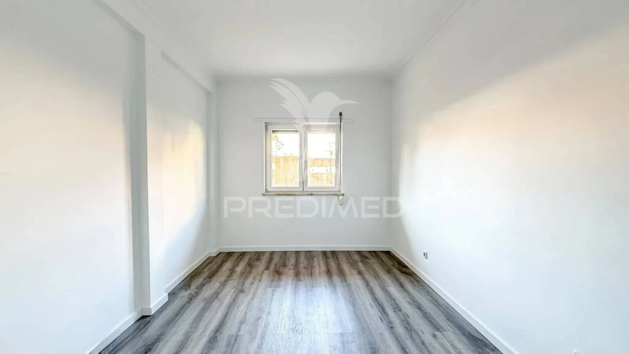 Apartamento T3 para Venda em Quinta do Conde Foto 14