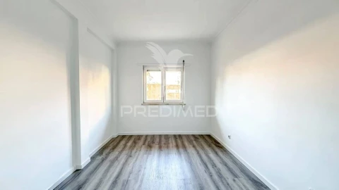 Apartamento T3 para Venda em Quinta do Conde