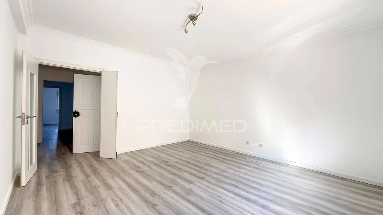 Apartamento T3 para Venda em Quinta do Conde Foto 8