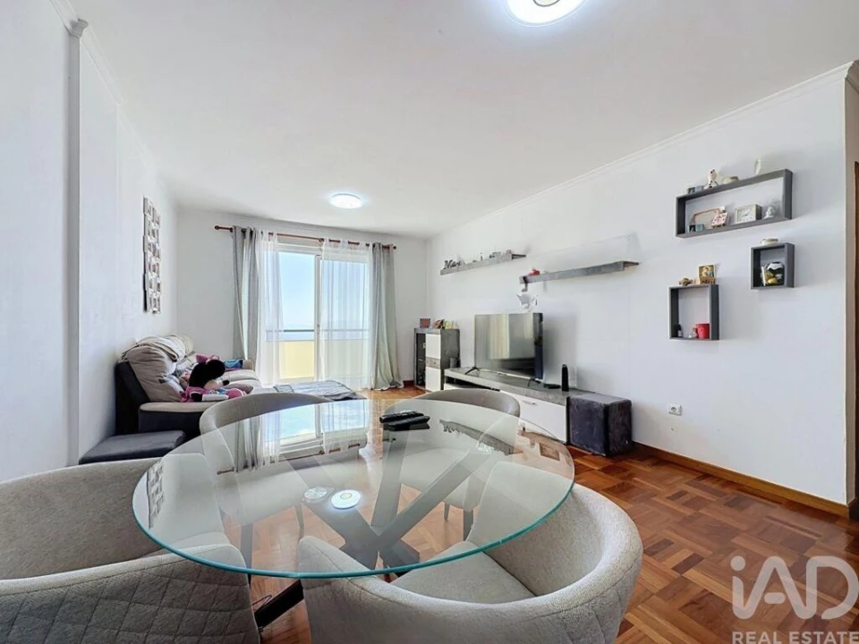 Apartamento T2 para Venda em Caniço Foto 13
