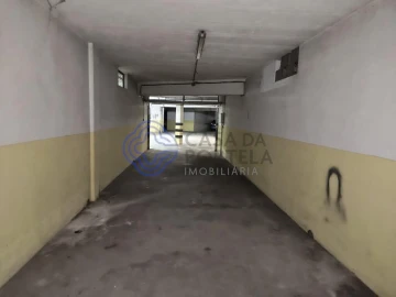 Garagem para Arrendamento em Cete