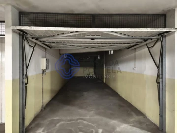 Garagem para Arrendamento em Cete