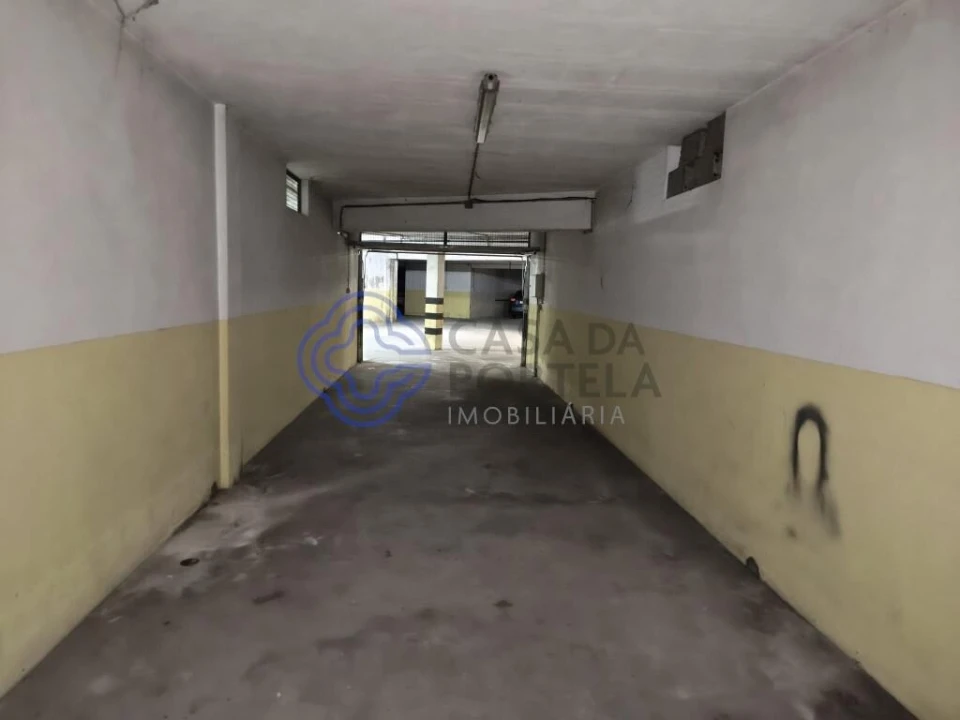 Garagem para Arrendamento em Cete Foto 11