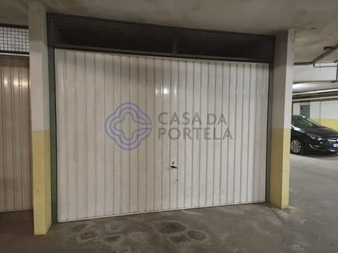 Garagem para Arrendamento em Cete Foto 7