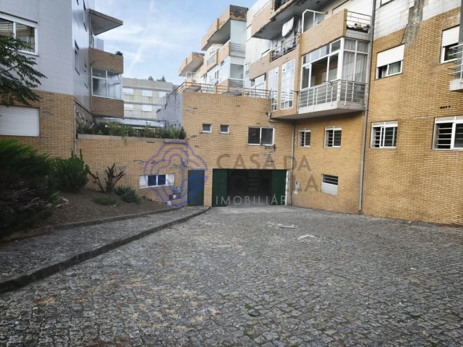 Garagem para Arrendamento em Cete Foto 14