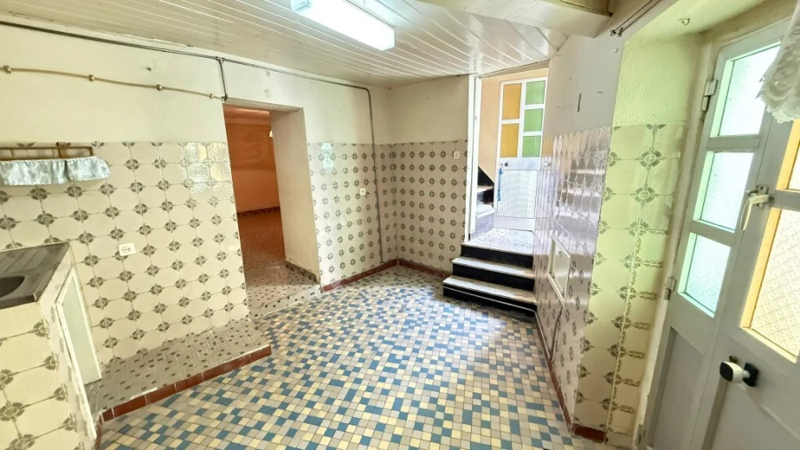 Prédio para Venda em Cortes do Meio Foto 7