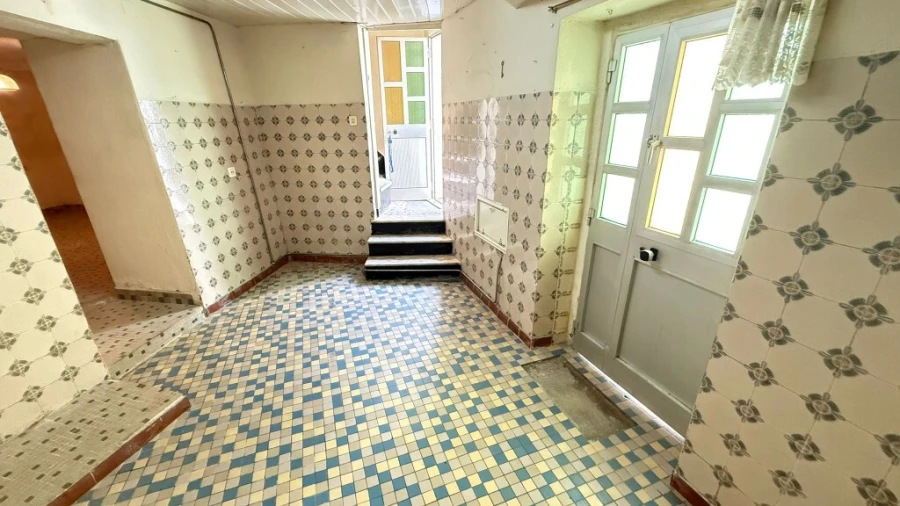 Prédio para Venda em Cortes do Meio Foto 8