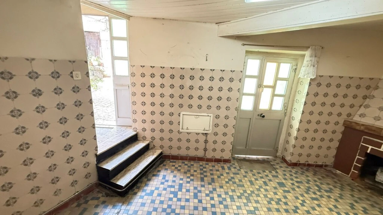 Prédio para Venda em Cortes do Meio Foto 11