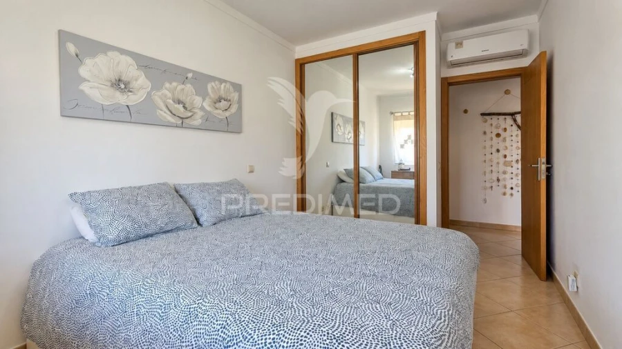 Apartamento T2 para Venda em Alvor Foto 9