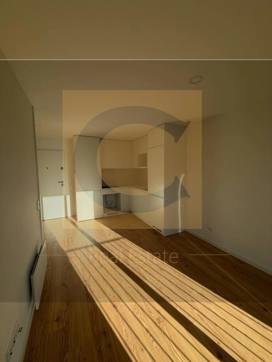 Apartamento T1 para Venda em Paranhos Foto 6