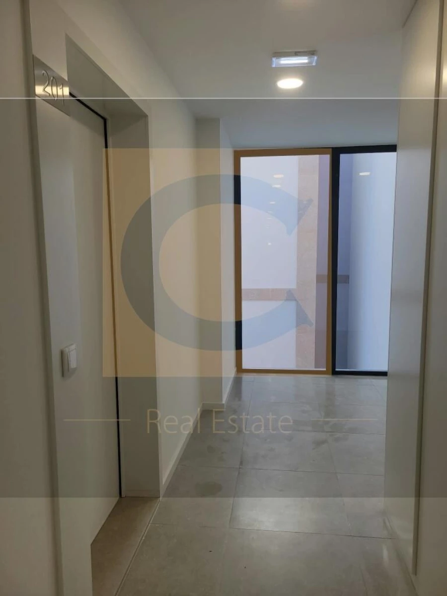 Apartamento T1 para Venda em Paranhos Foto 18