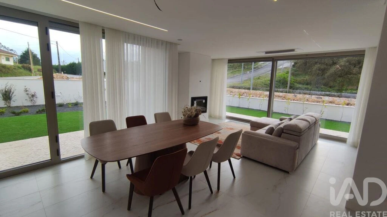 Moradia T3 para Venda em Rio Maior Foto 7