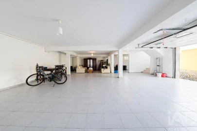 Moradia T5 para Venda em Nadadouro