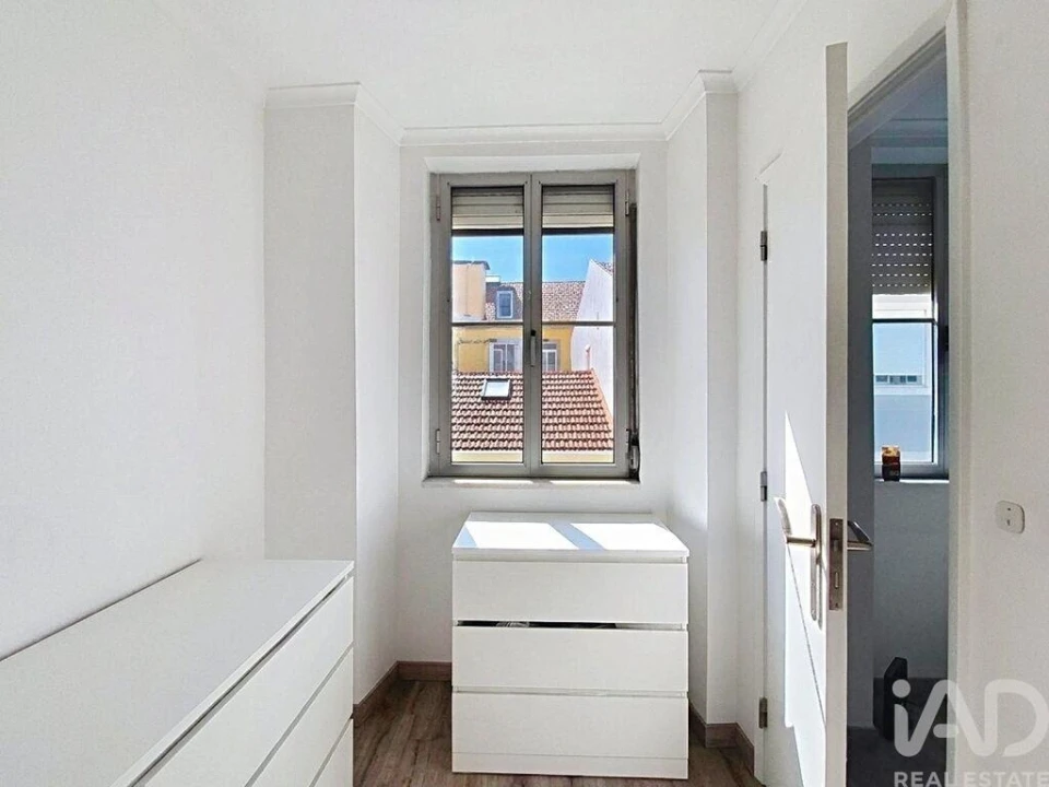 Apartamento T1 para Arrendamento em Alcantara Foto 8