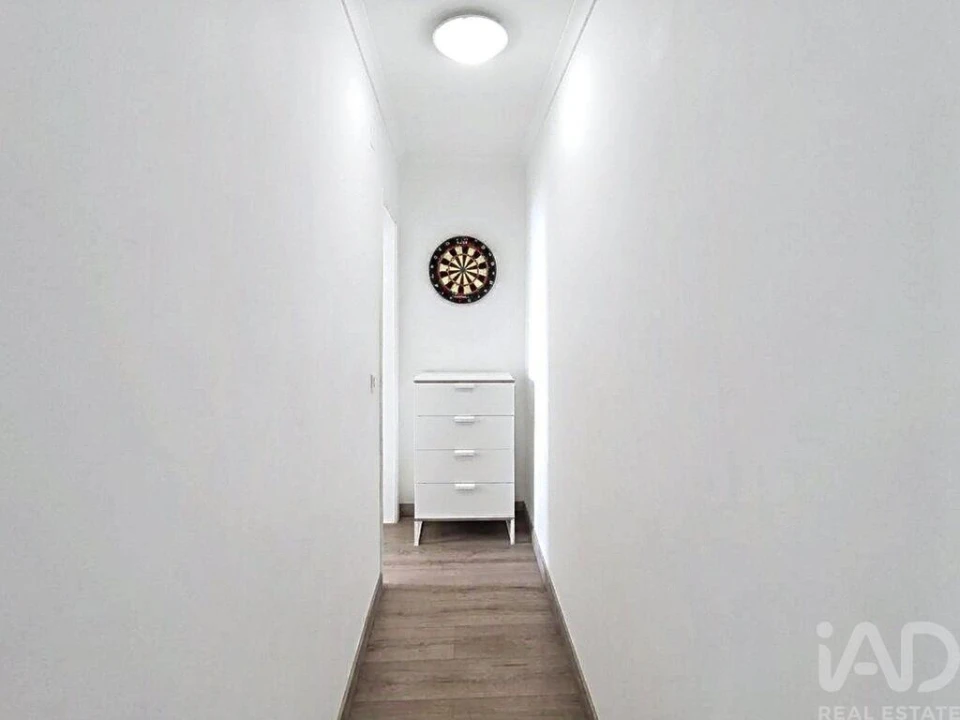 Apartamento T1 para Arrendamento em Alcantara Foto 9