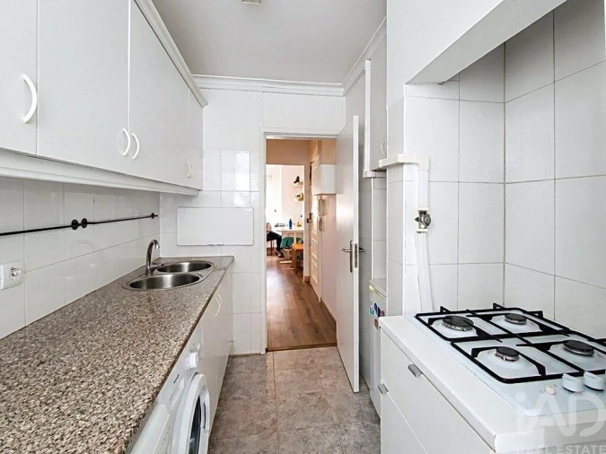 Apartamento T1 para Arrendamento em Alcantara Foto 4