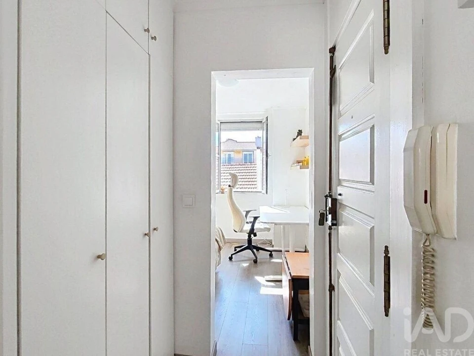 Apartamento T1 para Arrendamento em Alcantara Foto 6