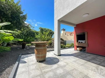 Moradia T4 para Venda em Ponta Delgada