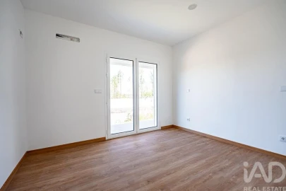 Apartamento T2 para Venda em Monte Real e Carvide