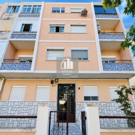 Apartamento T3 para Venda em Costa da Caparica