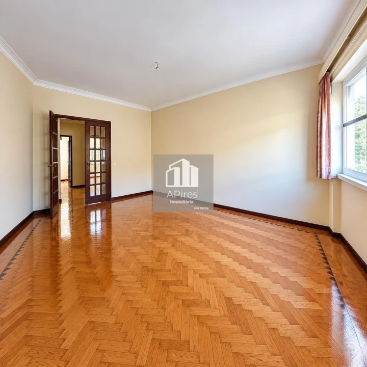 Apartamento T3 para Venda em Costa da Caparica Foto 1