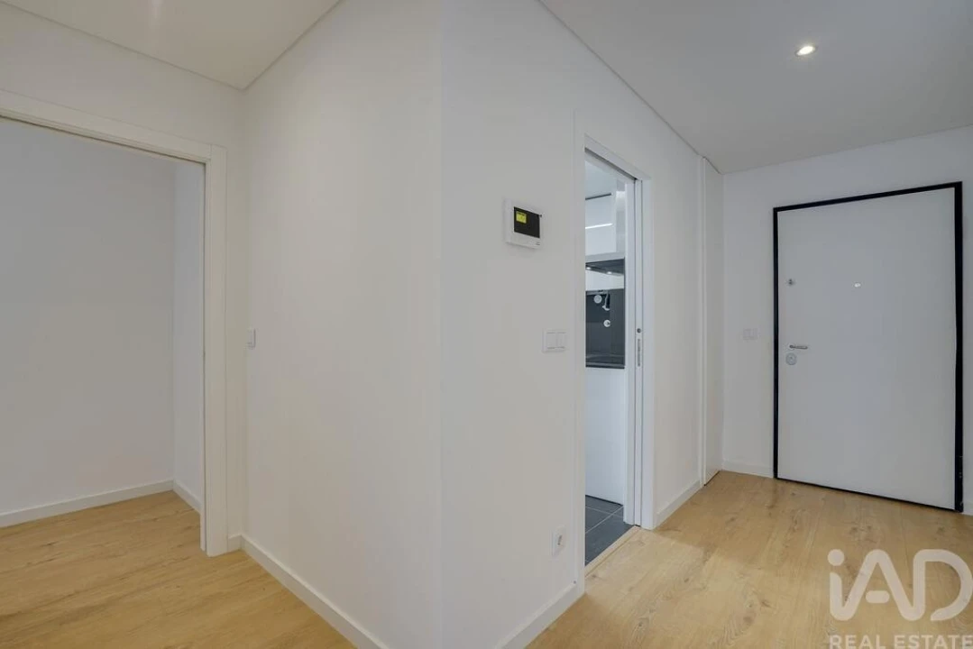 Apartamento T3 para Venda em Venteira Foto 12
