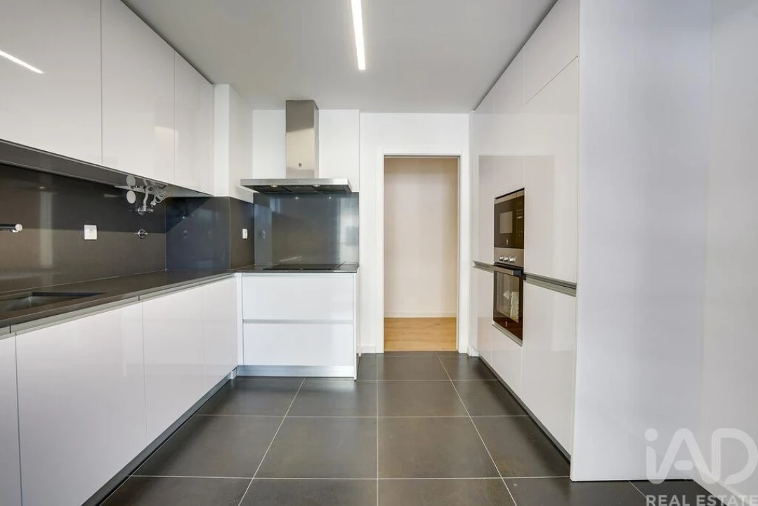 Apartamento T3 para Venda em Venteira Foto 9