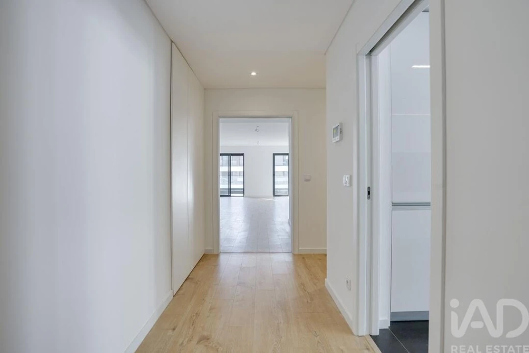 Apartamento T3 para Venda em Venteira Foto 13