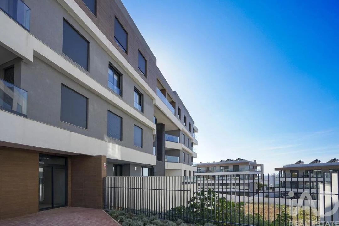 Apartamento T3 para Venda em Venteira Foto 2