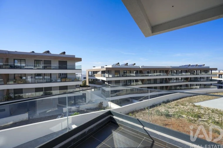 Apartamento T3 para Venda em Venteira Foto 34