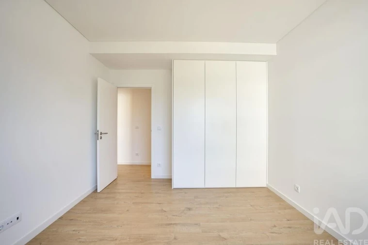 Apartamento T3 para Venda em Venteira Foto 23