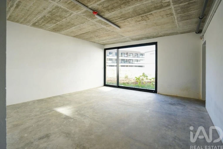 Apartamento T3 para Venda em Venteira Foto 37