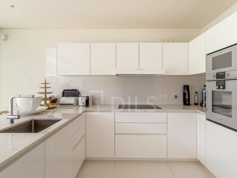 Moradia T4 para Venda em Lumiar Foto 5