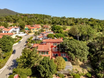 Moradia T4 para Venda em Santa Maria e São Miguel, São Martinho, São Pedro Penaferrim