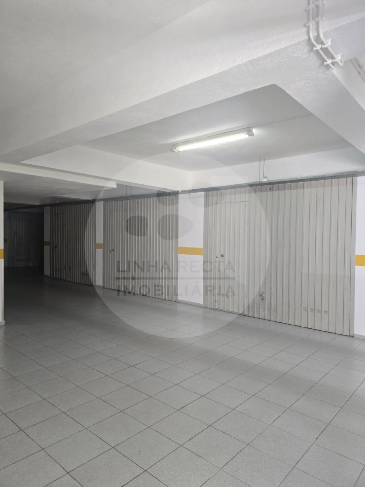Garagem para Arrendamento em União das Freguesias de Setúbal Foto 2