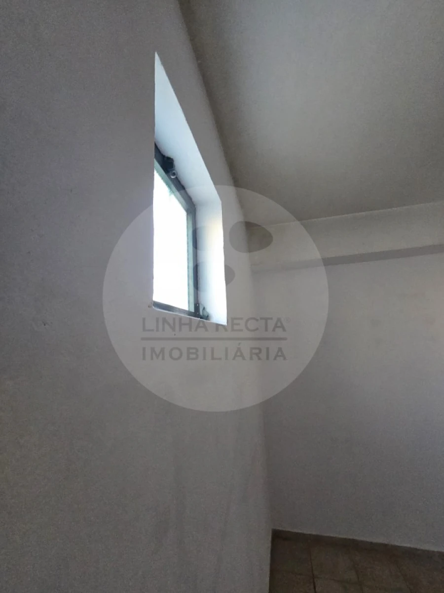 Garagem para Arrendamento em União das Freguesias de Setúbal Foto 4