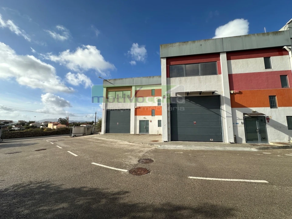 Armazém para Venda em São João das Lampas e Terrugem Foto 2
