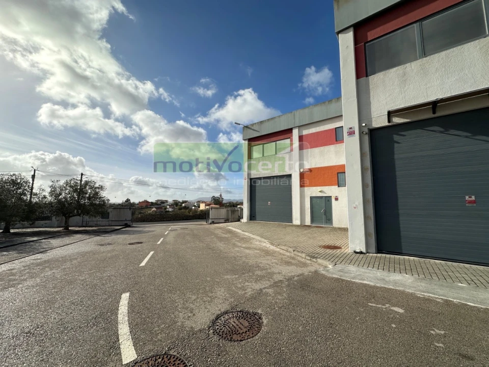 Armazém para Venda em São João das Lampas e Terrugem Foto 4