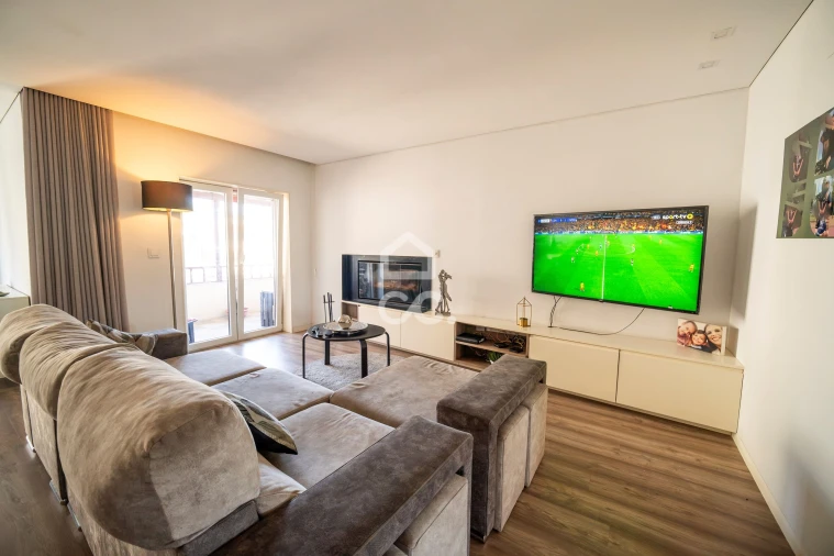 Apartamento T3 para Venda em Joane Foto 4
