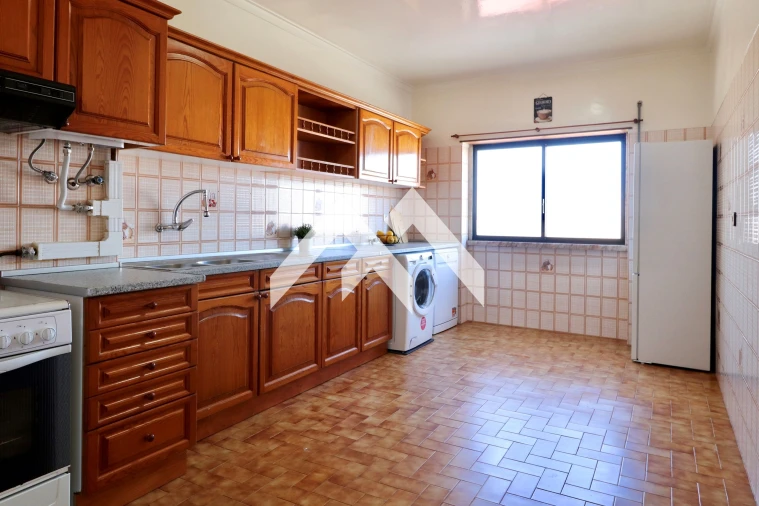 Apartamento T2 para Venda em Algueirão-Mem Martins Foto 5