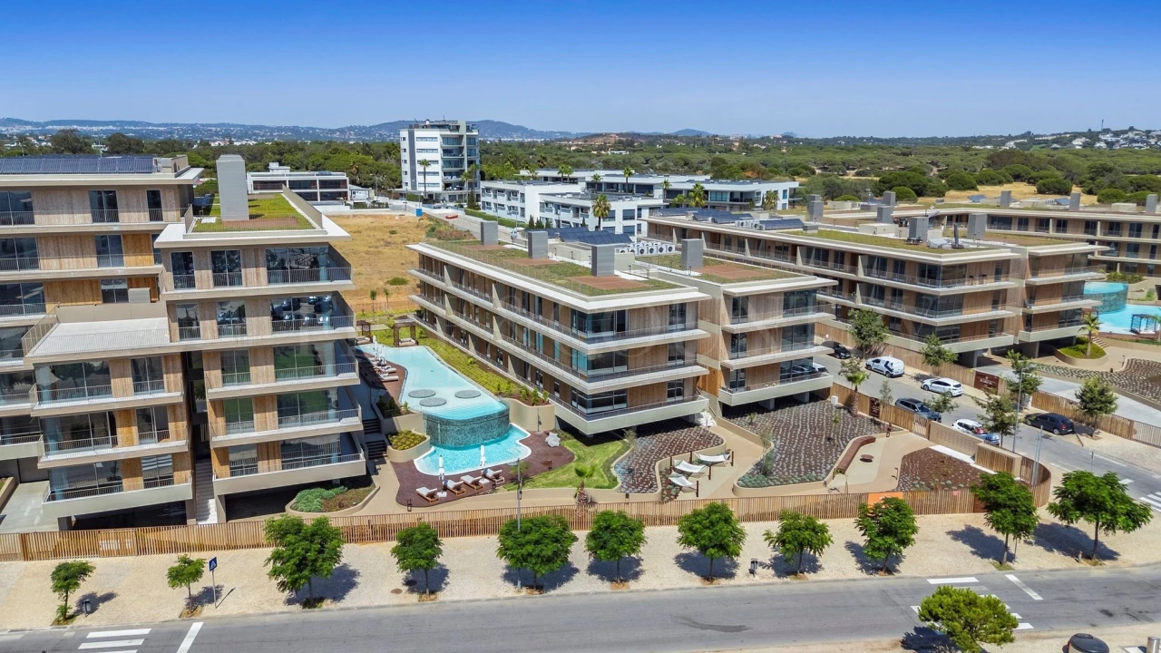 Apartamento T3 para Venda em Quarteira Foto 1