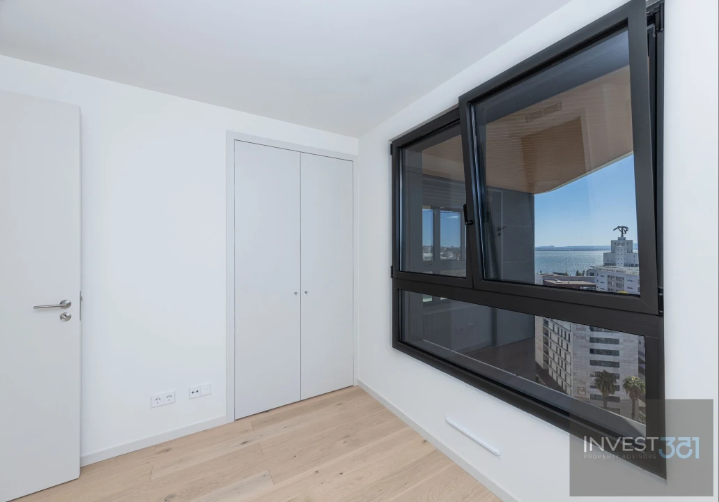 Apartamento T1 para Venda em Parque das Nações Foto 16